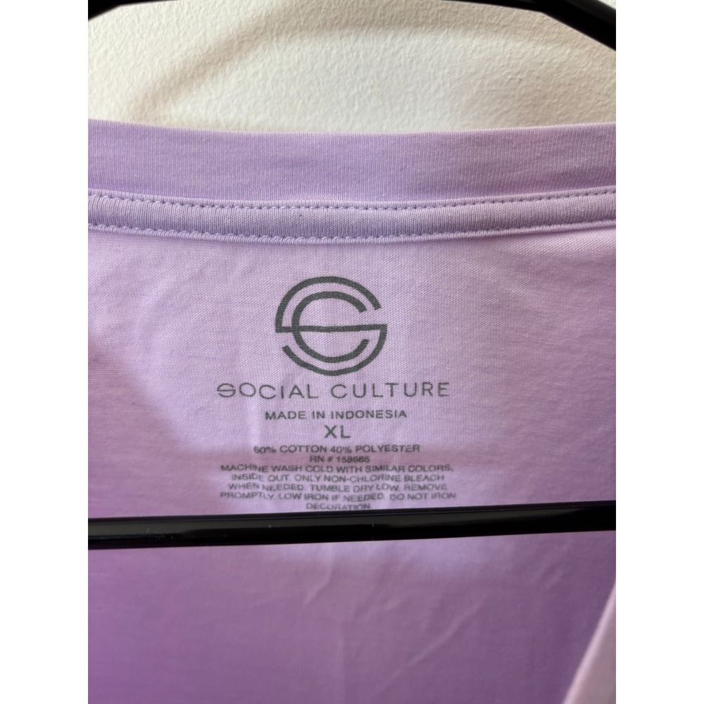 Social Culture XL Cropped T-Shirt Yacht Club Calabasas Lilac - Picture 3 of 4